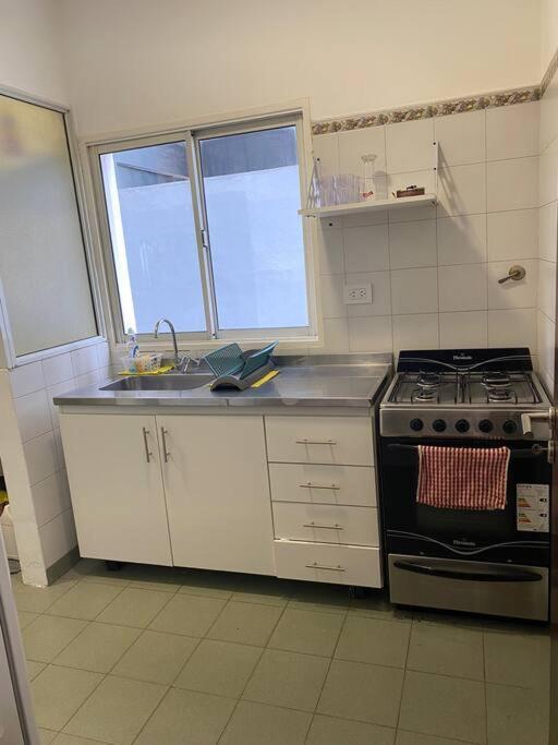Apartamento Dpto Muy Luminoso En El Centro. *